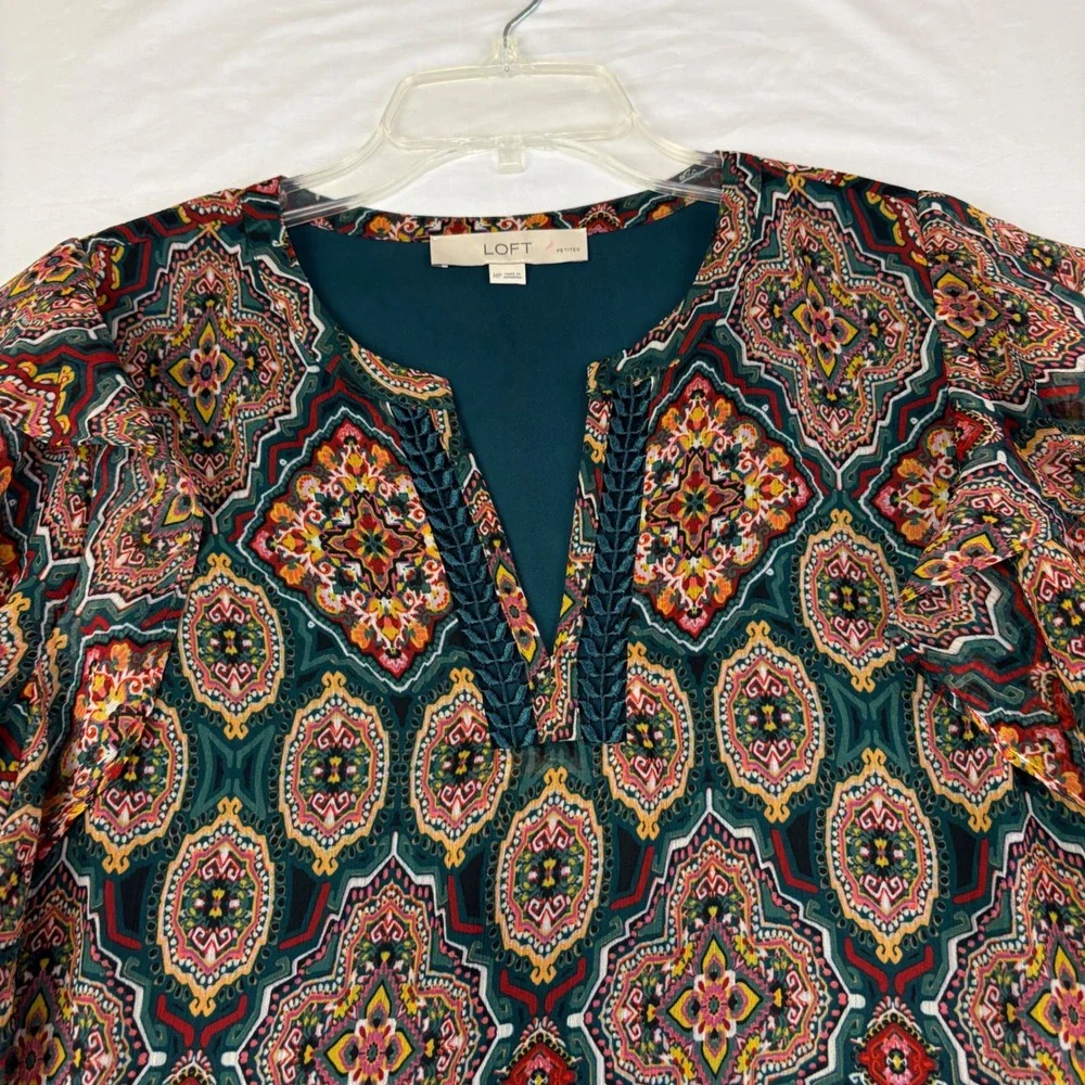 Loft M Petite Colorful Geometric Medallion Split Neck Blouse Boho Career Ruffle